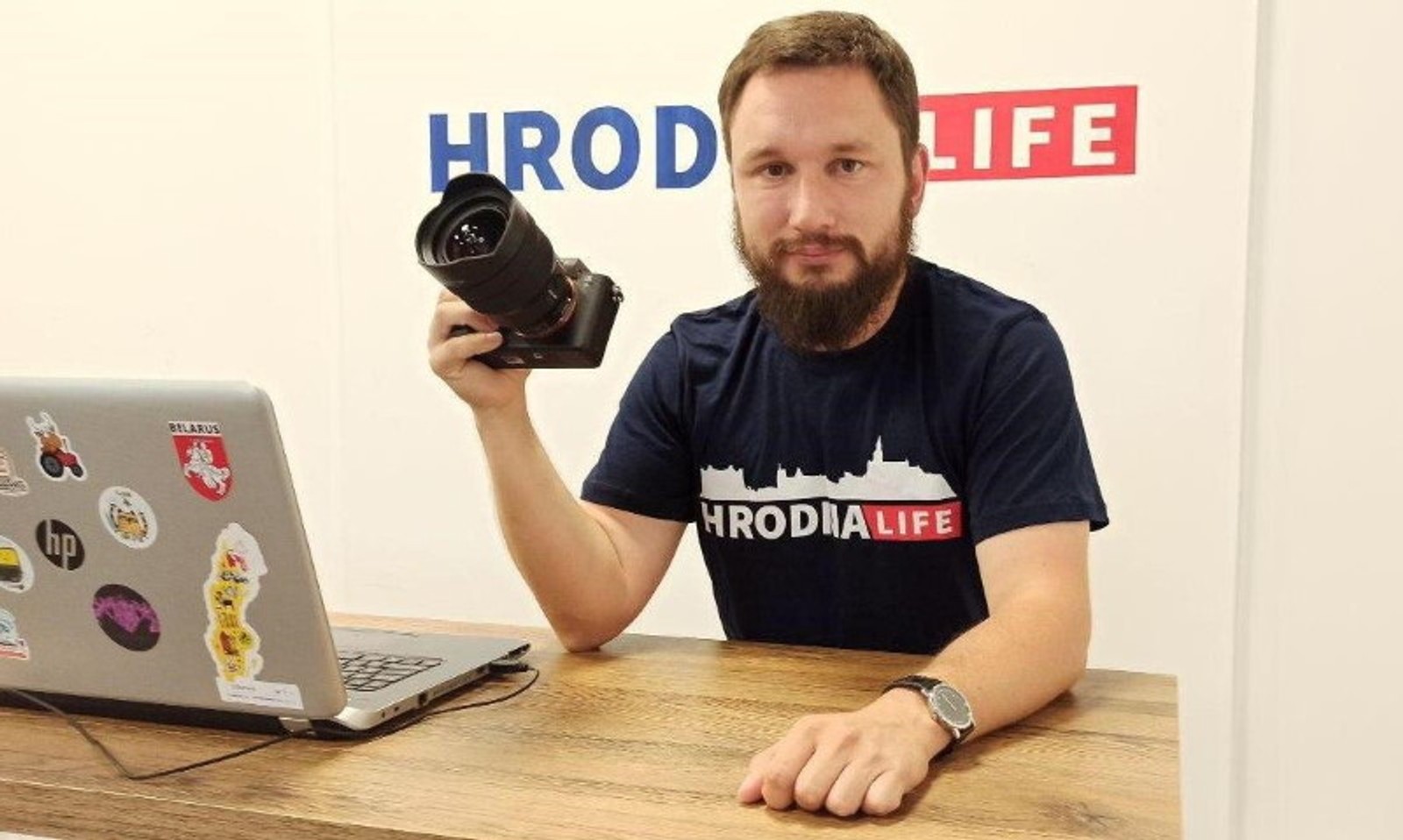 У Білорусі затримали головного редактора «Hrodnа.life» Олексія Шота. Раніше він працював в Tut.bу