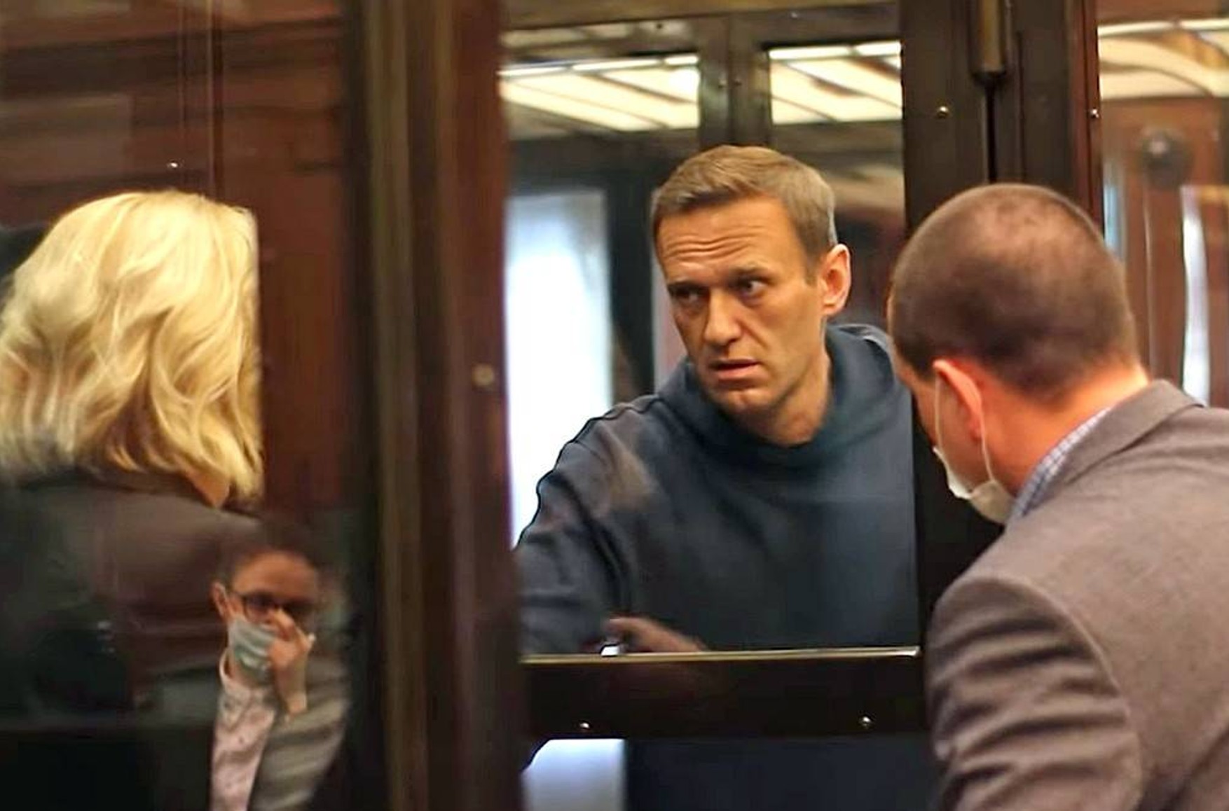 Судові пристави почали шукати майно і рахунки Навального для стягнення боргів на суму 29 млн рублів
