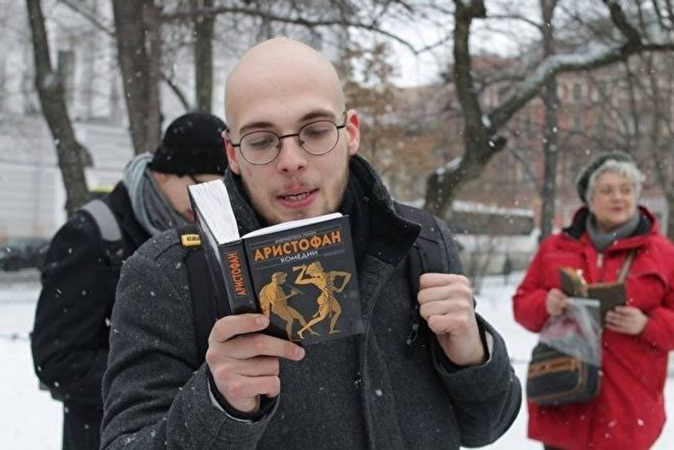 Кореспондента «Ехо Москви» Арсенія Весніна викликали на допит в СК. Його звинувачують в наклепі на співробітників поліції
