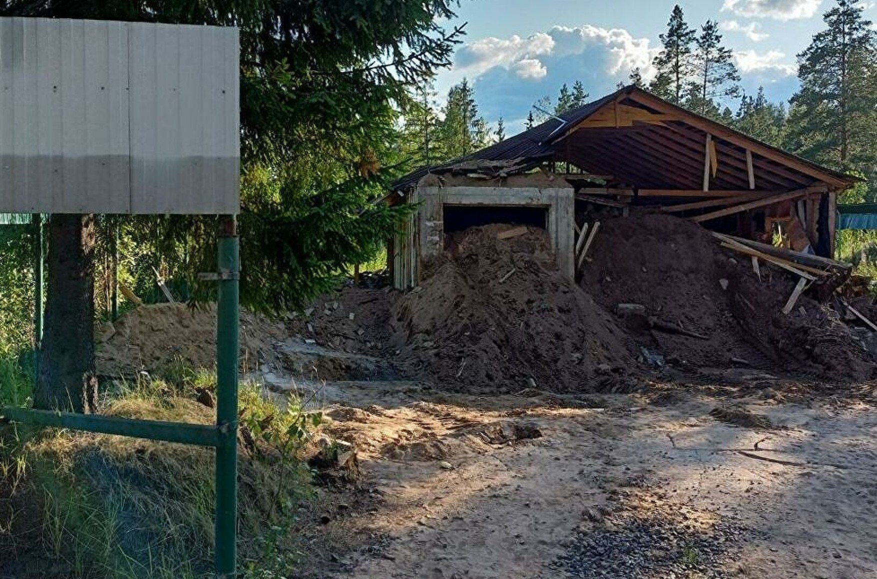 У СК заявили, що не вважають підземний бункер з крематорієм в Ленінградській області приватної в'язницею