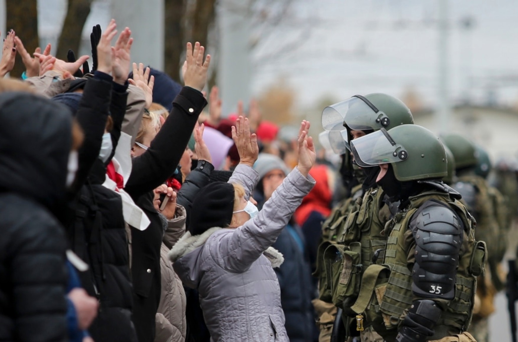 У Білорусі дозволили залучати збройні сили до придушення масових протестів