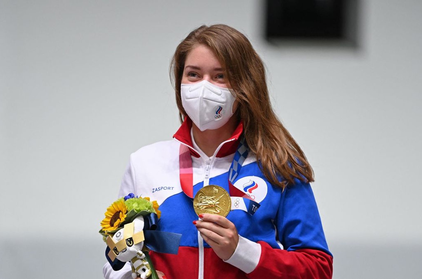 Віталіна Бацарашкіна принесла Росії першу золоту медаль на Олімпіаді в Токіо. Вона встановила олімпійський рекорд зі стрільби