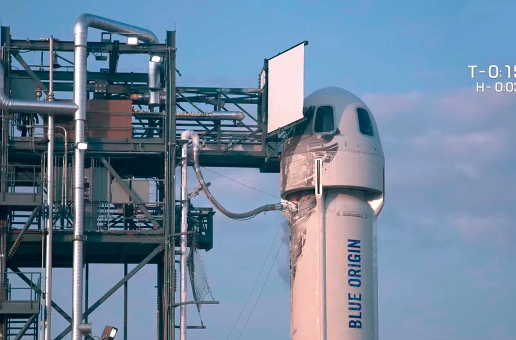 Джефф Безос зробив успішний політ в космос на побудованому його компанією кораблі - відео