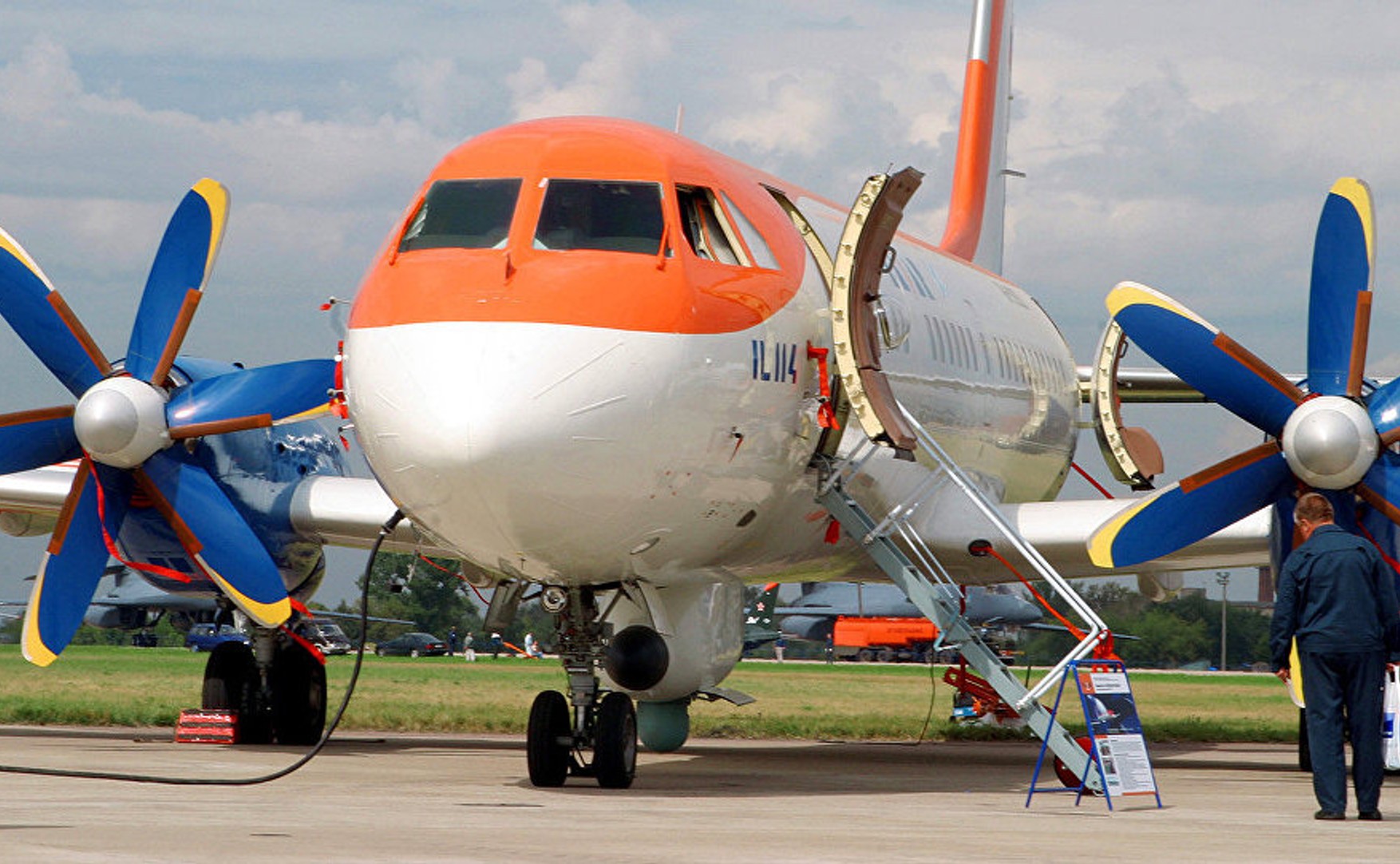 Мінпромторг підготував проект підтримки «конкурентоспроможних» вітчизняних літаків. Для його реалізації буде потрібно 1,8 трлн рублів