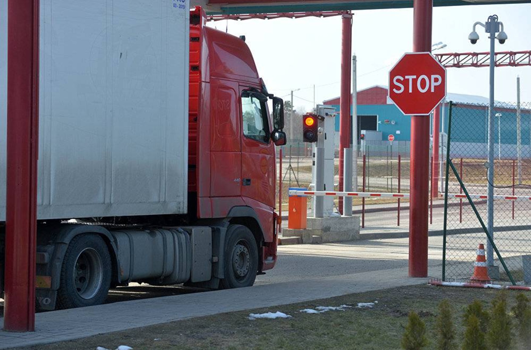 Влада Білорусі розпорядилися обмежити транзит німецьких товарів в Росію і Китай через територію країни