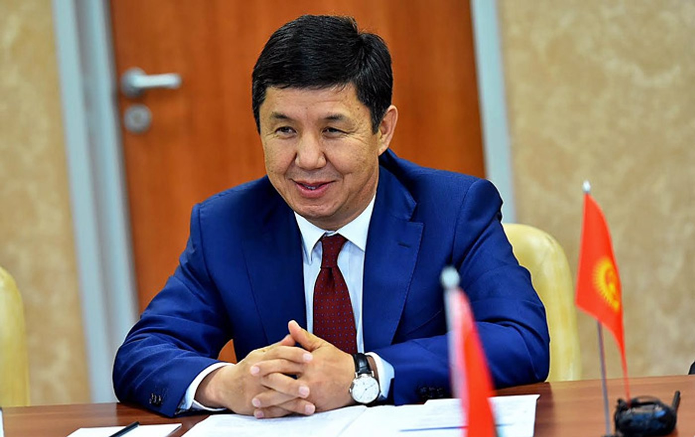 У Киргизії після допиту Аскара Акаєва затримали колишнього прем'єр-міністра