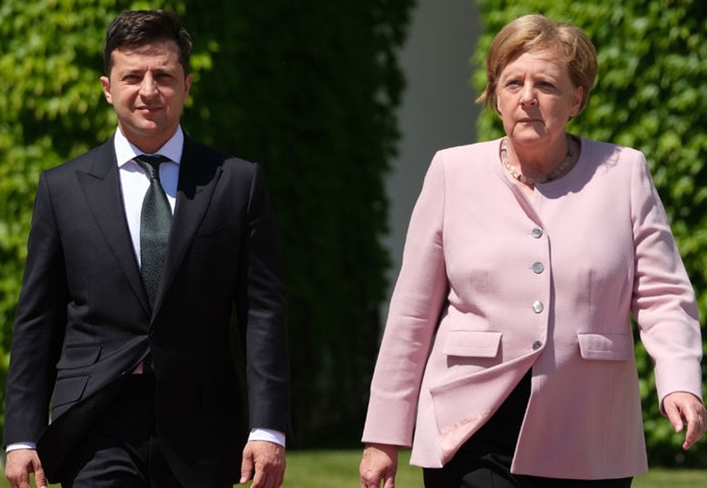 У Києві Зеленський і Меркель обговорили ситуацію в Донбасі і «Північний потік 2»