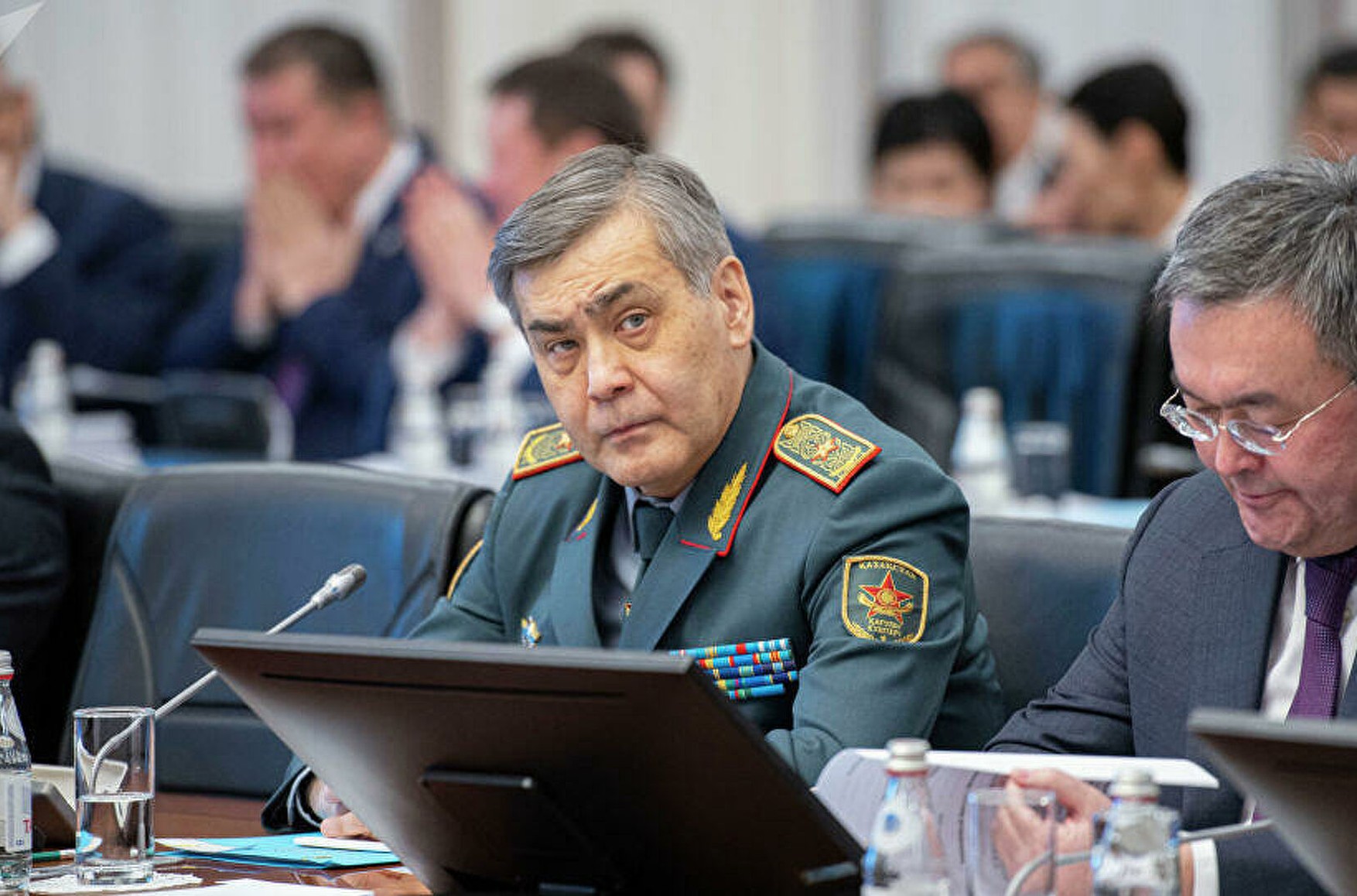 Міністр оборони Казахстану заявив про плани подати у відставку після вибухів на складі боєприпасів