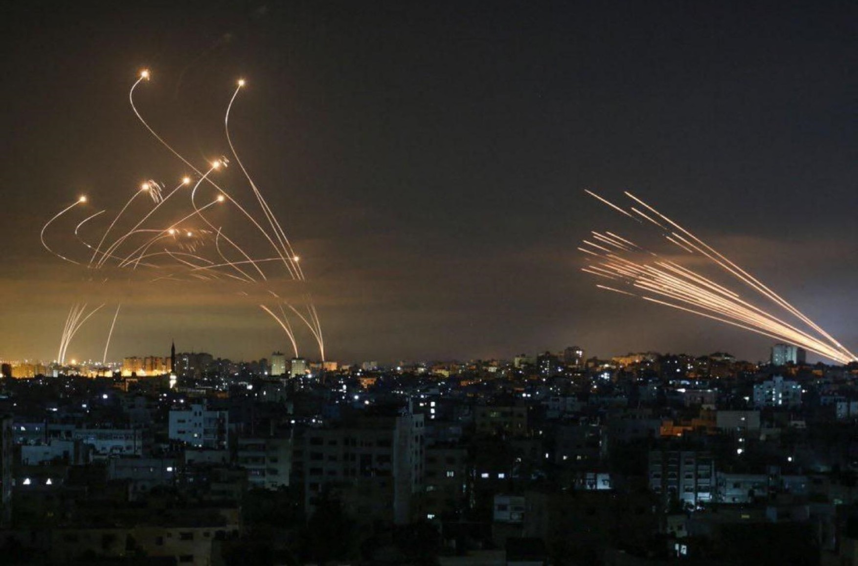 Не менш 15 ракет випущено з півдня Лівану по півночі Ізраїлю