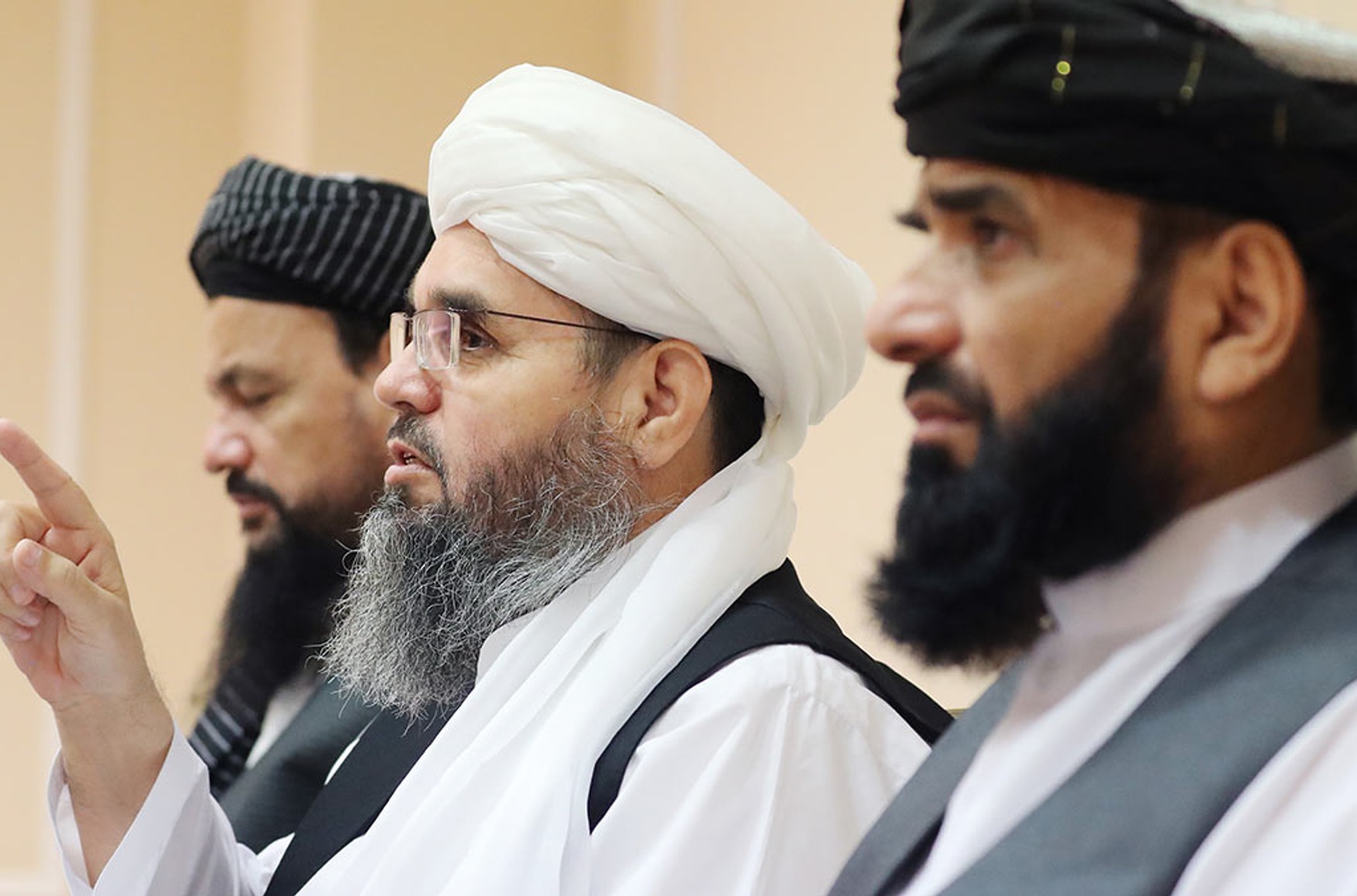 Терористичний рух «Талібан» почало переговори з колишніми керівниками Афганістану