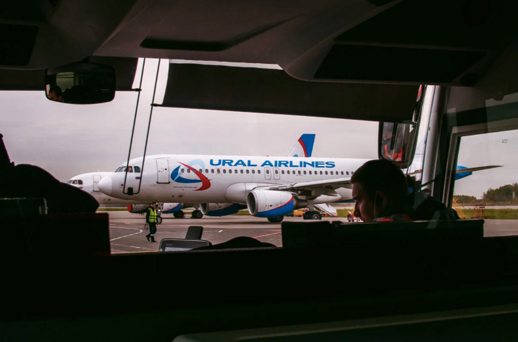 «Уральські авіалінії» не пустили на борт дитини з ДЦП в спеціальному кріслі