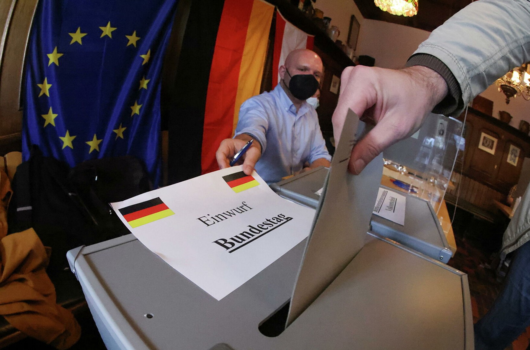 Голова виборчкому Берліна подала у відставку через черги на дільницях під час виборів до Бундестагу