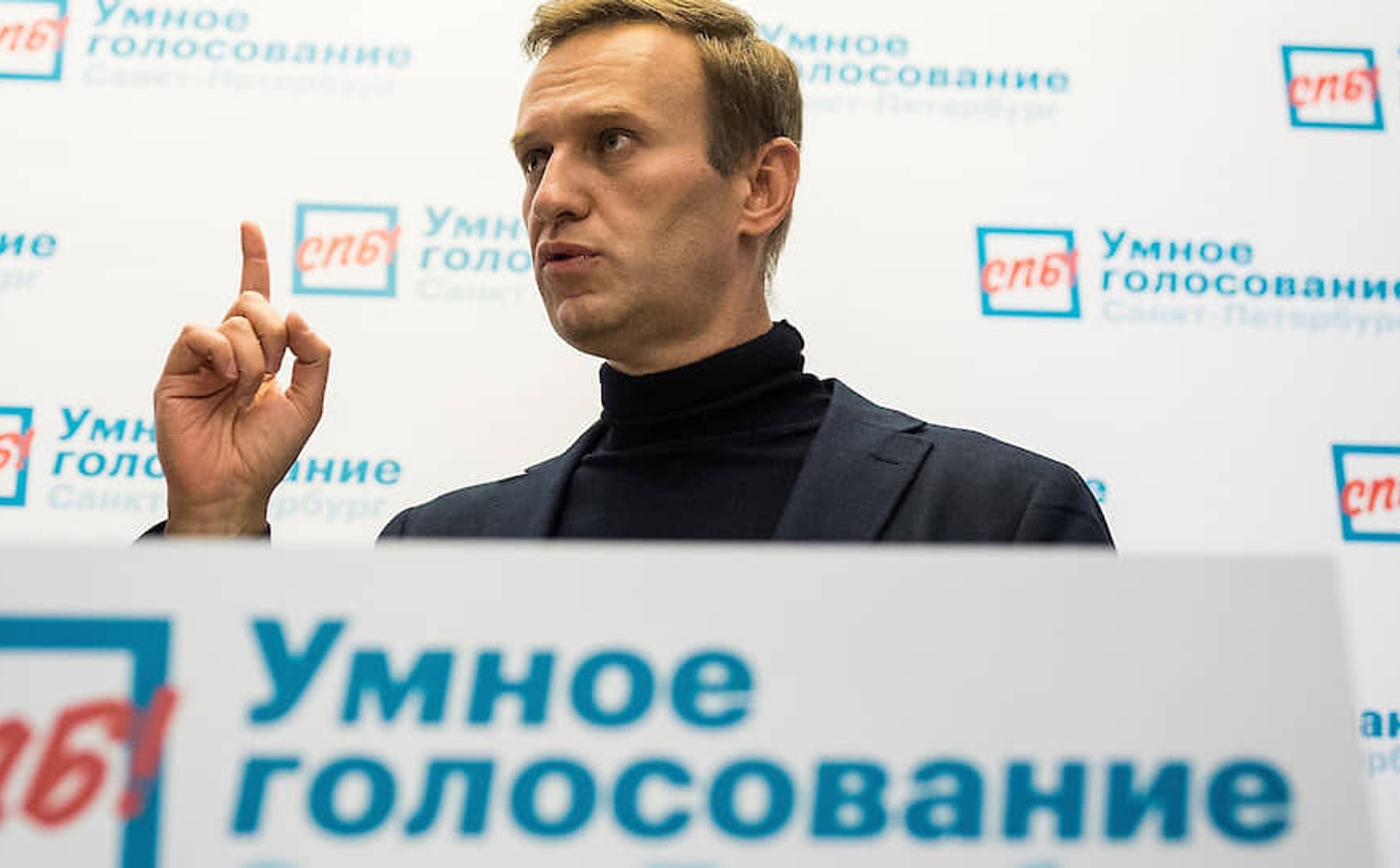 Роскомнадзор зажадав від YouTube видалити з каналу Навального три ролика зі списками «Розумного голосування»