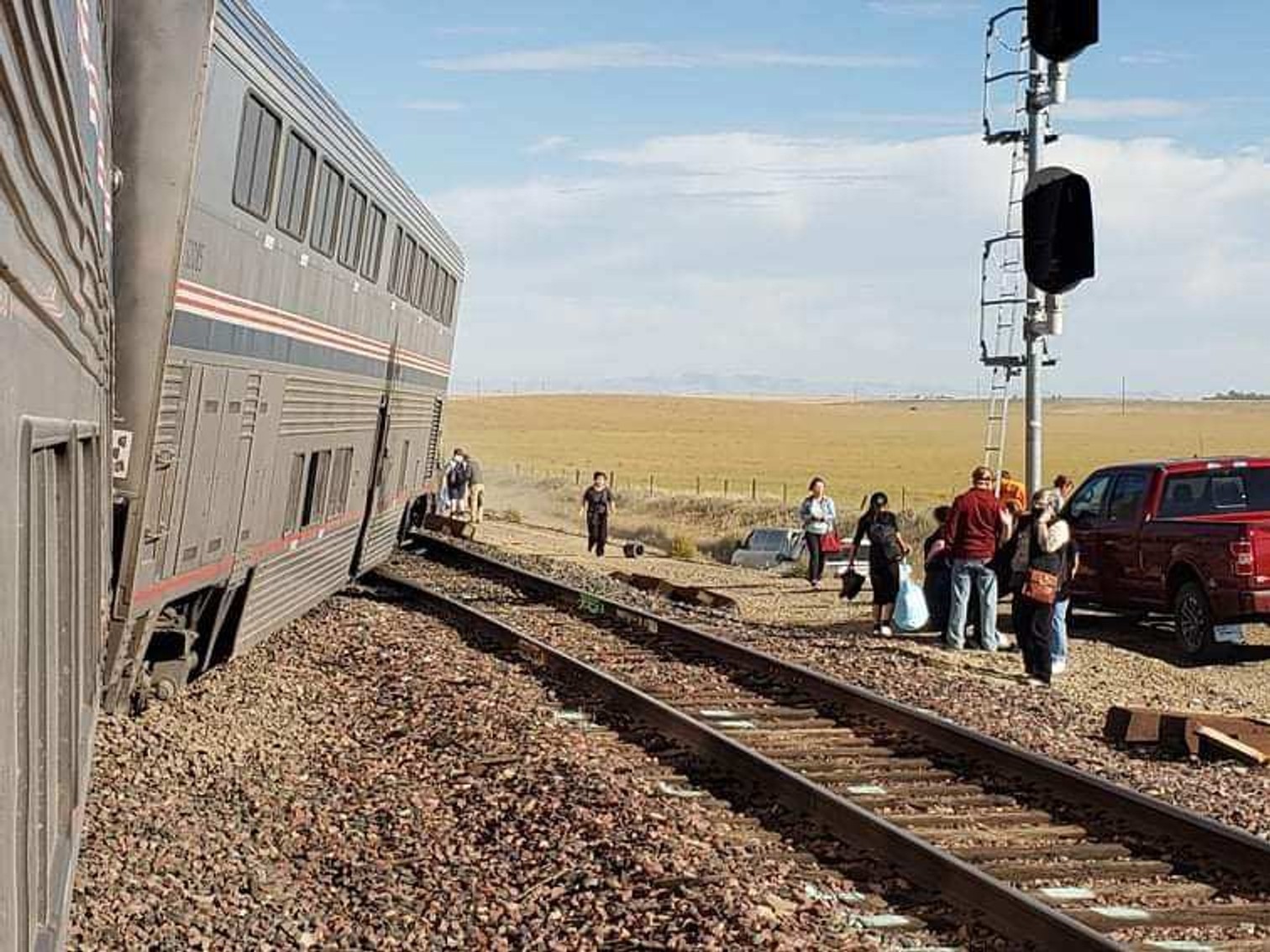 У Монтані пасажирський поїзд зійшов з рейок. Три людини загинули, десятки постраждали
