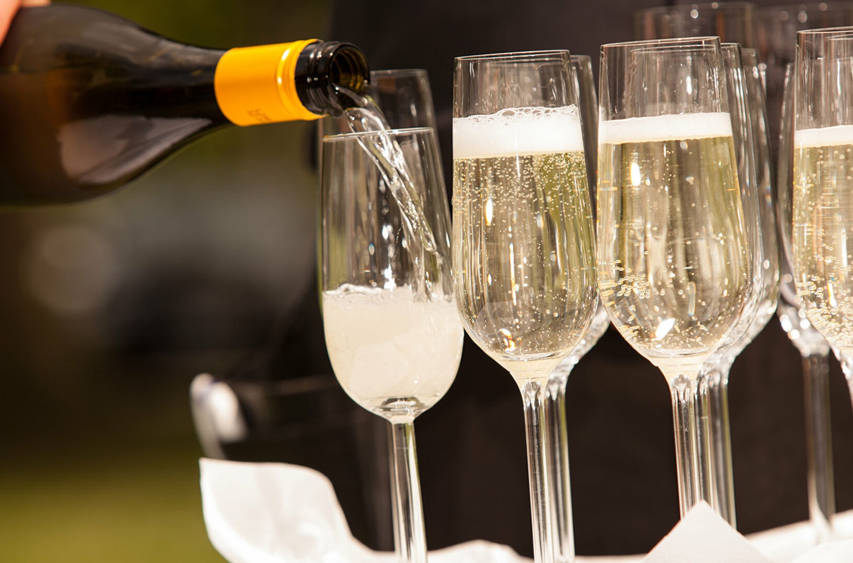 Міжпрофесійну комітет вин Шампані скасував заборону на експорт французького шампанського в Росію