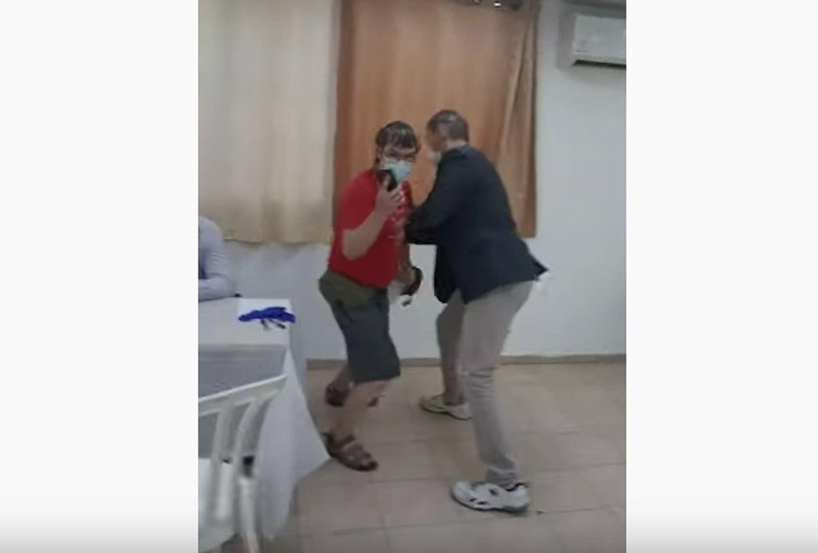 В Ізраїлі на росіянина напали члени виборчкому, що видали йому «не той» бюлетень