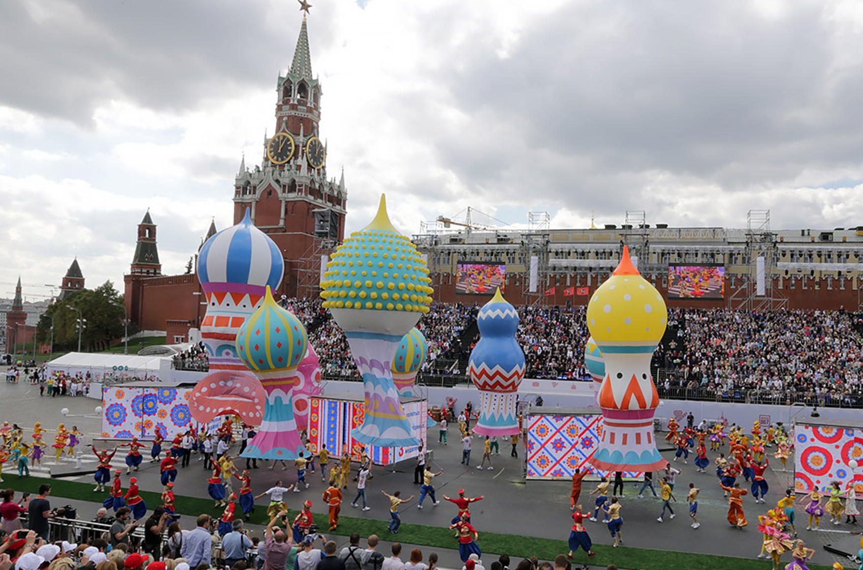 У Москві 13 осіб не допустили на концерт в честь Дня міста через підтримку Олексія Навального і участі в акціях протесту