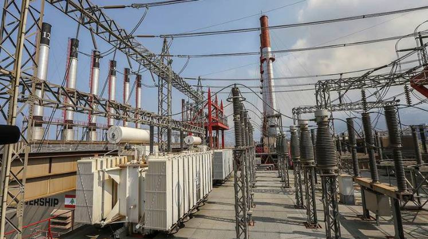 У Лівані призупинили централізовану подачу електрики через брак палива на двох найбільших електростанціях країни