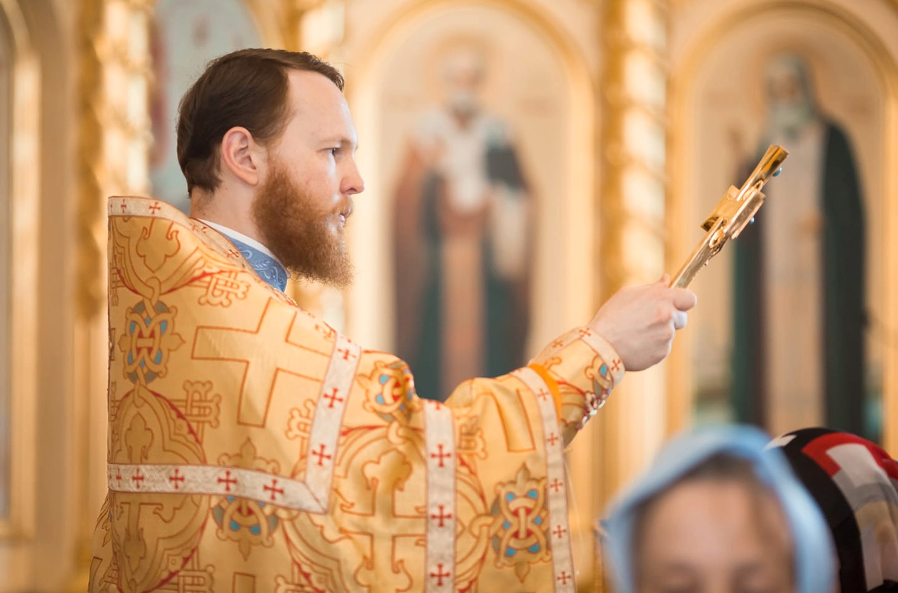 В Ульянівській області звільнено священика після посту про готовність «потиснути руку» Навальному