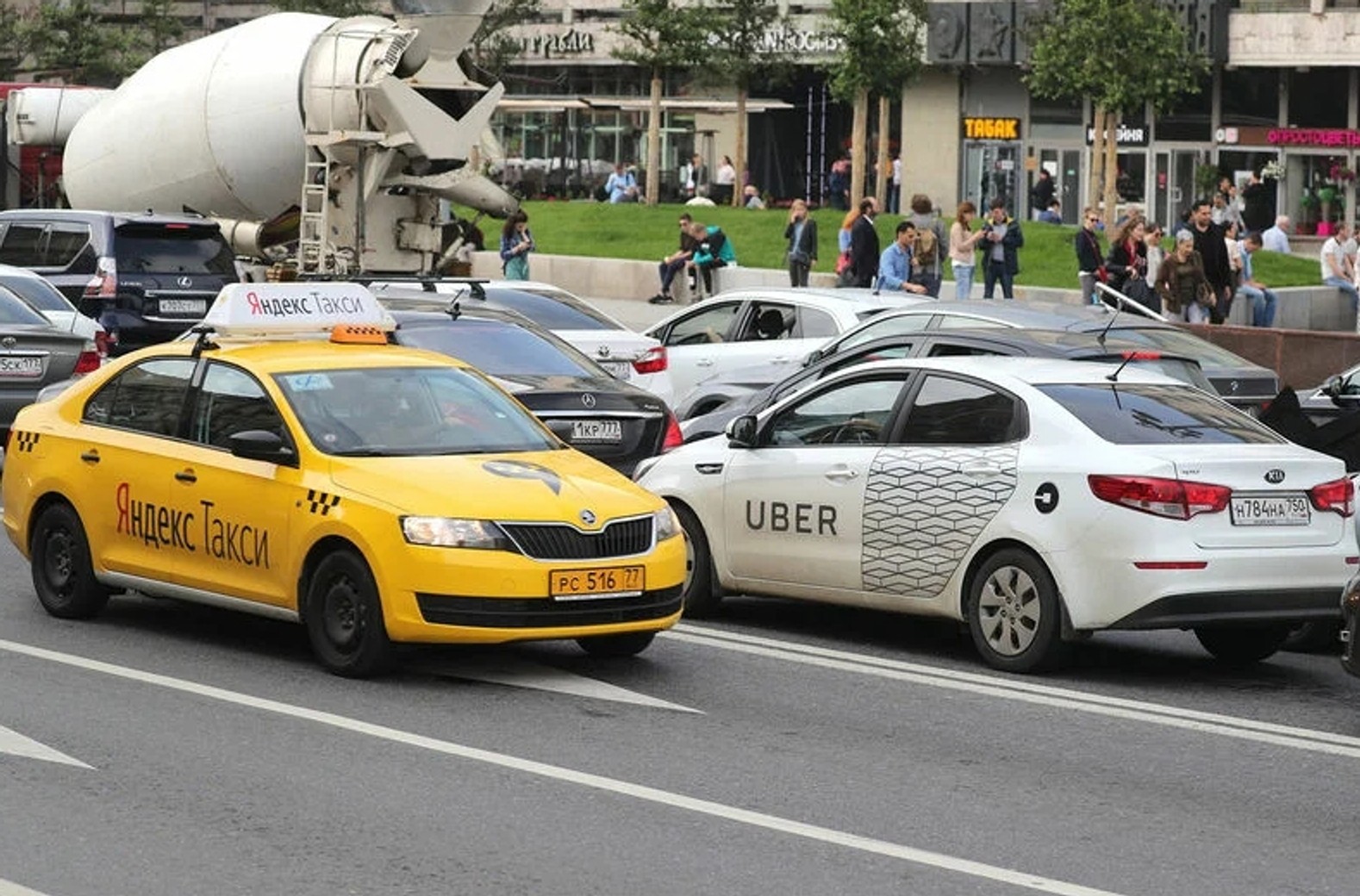 Минтранс намерен обязать агрегаторов такси делиться данными с ФСБ