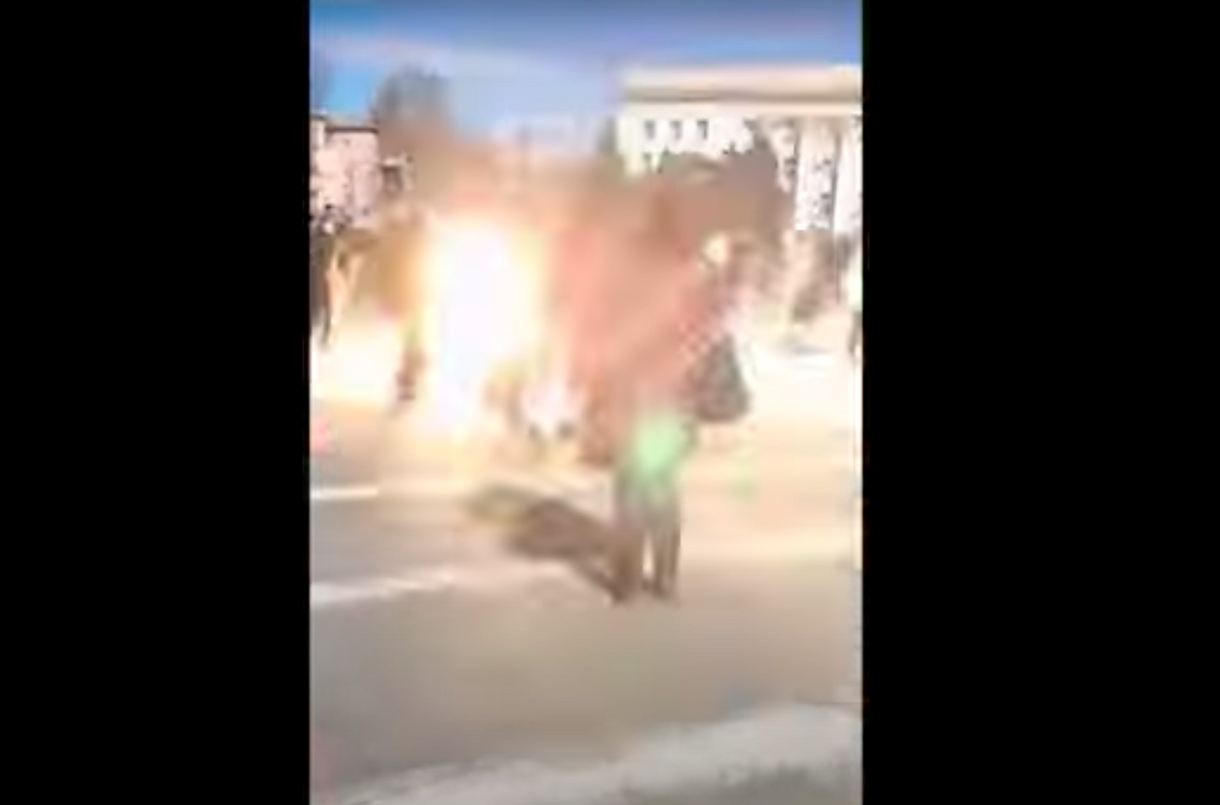 В Херсоне российские военные открыли огонь по безоружным демонстрантам. Видео