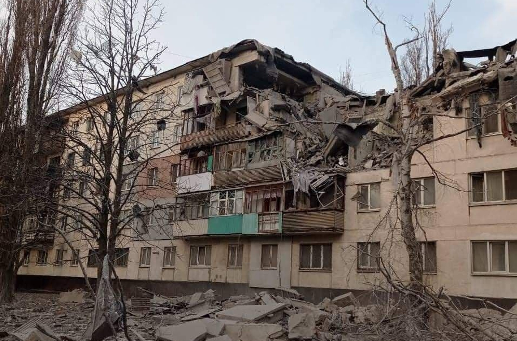 Российские войска обстреляли жилые кварталы в Лисичанске. Есть жертвы