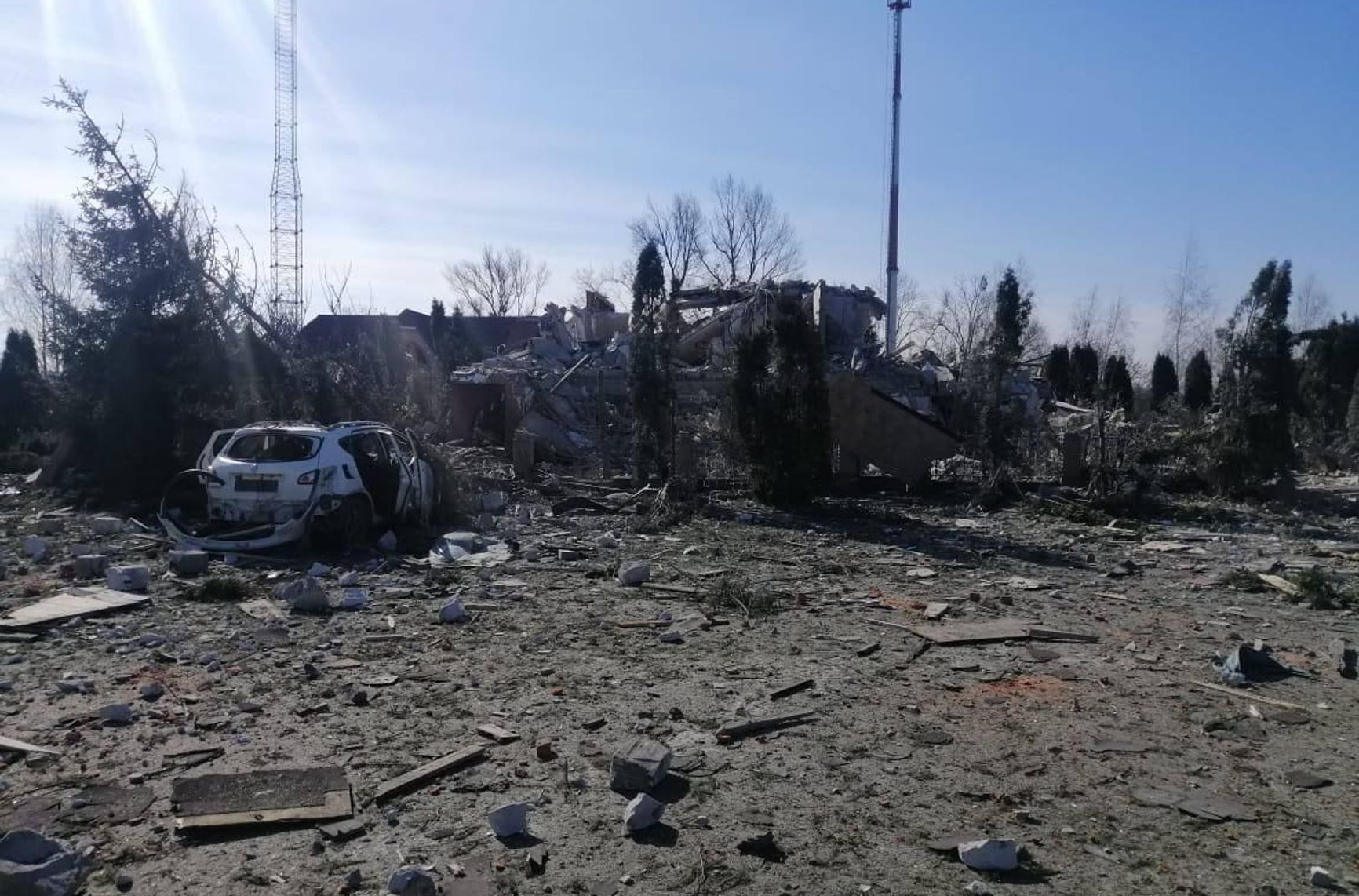 Под Киевом в результате российского удара по поселку погибли 7 мирных жителей – полиция. Фото