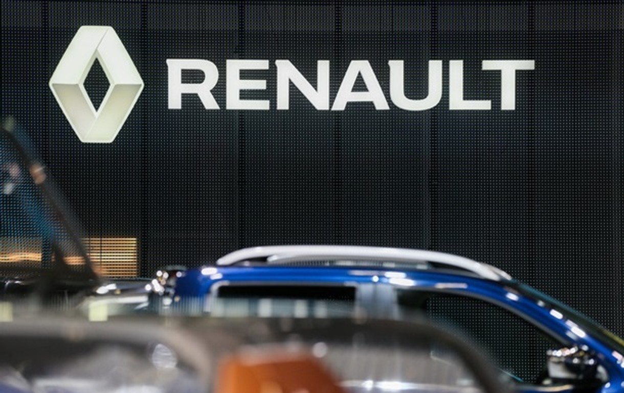 The Guardian: завод Renault возобновляет работу в Москве, пока конкуренты уходят с российского рынка