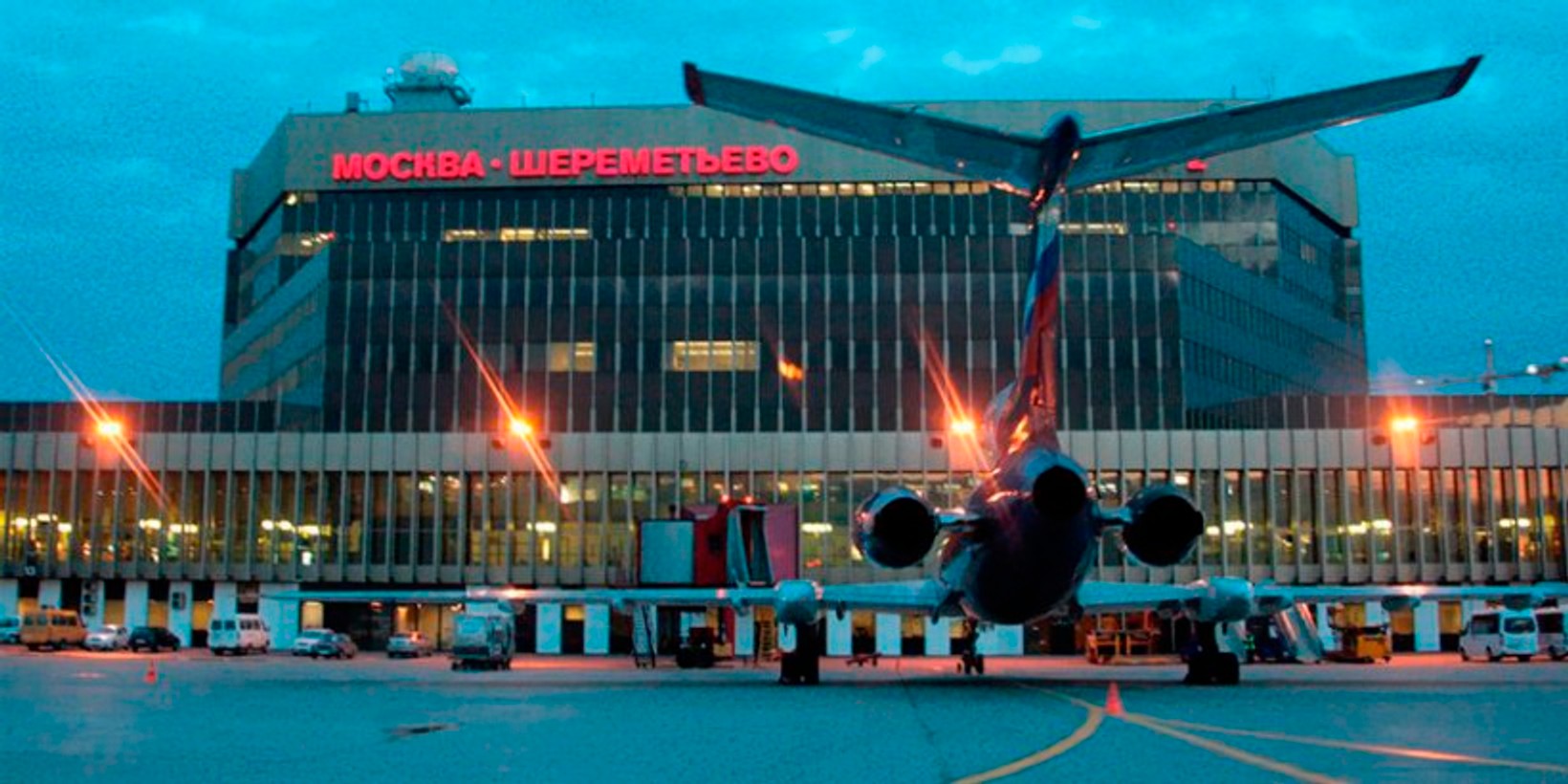 Аэропорт Шереметьево отправил в простой 40% персонала, это тысячи людей — «Известия»