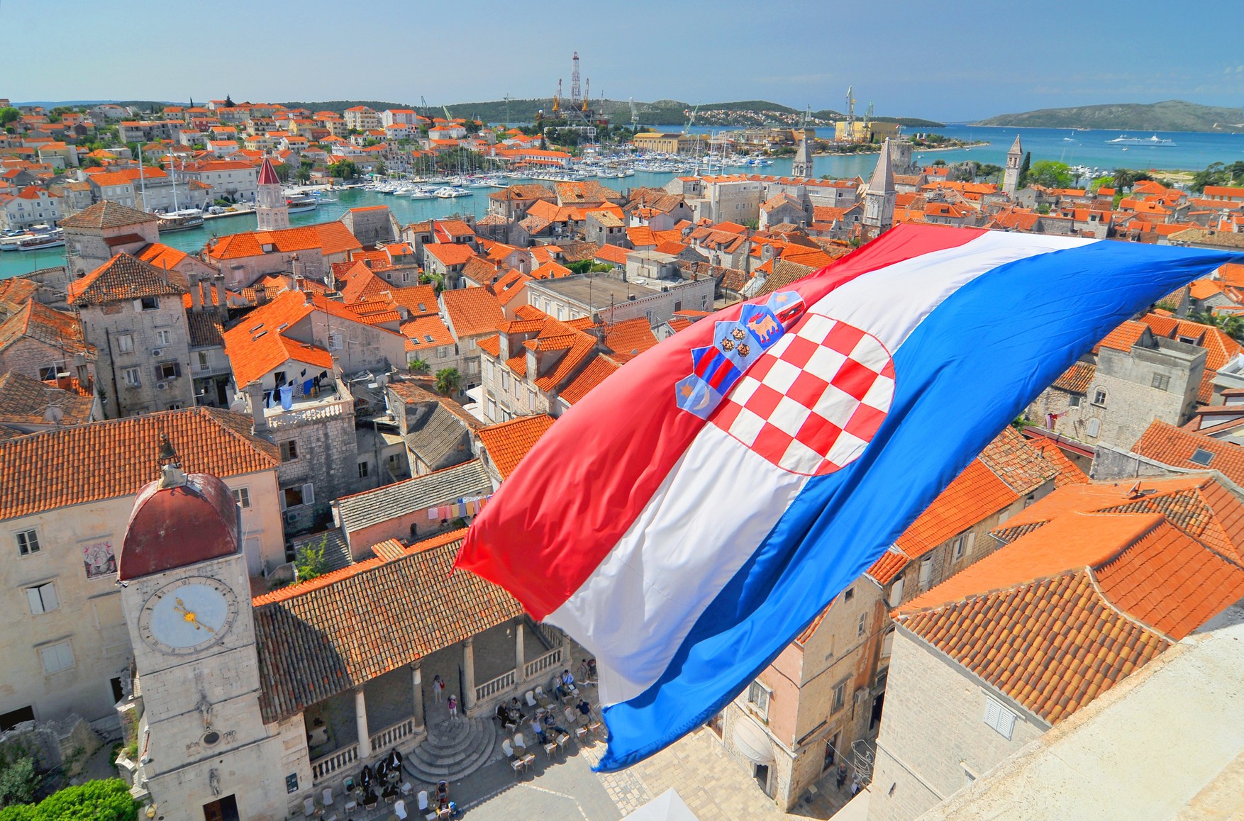 Хорватия высылает 24 сотрудника российского посольства