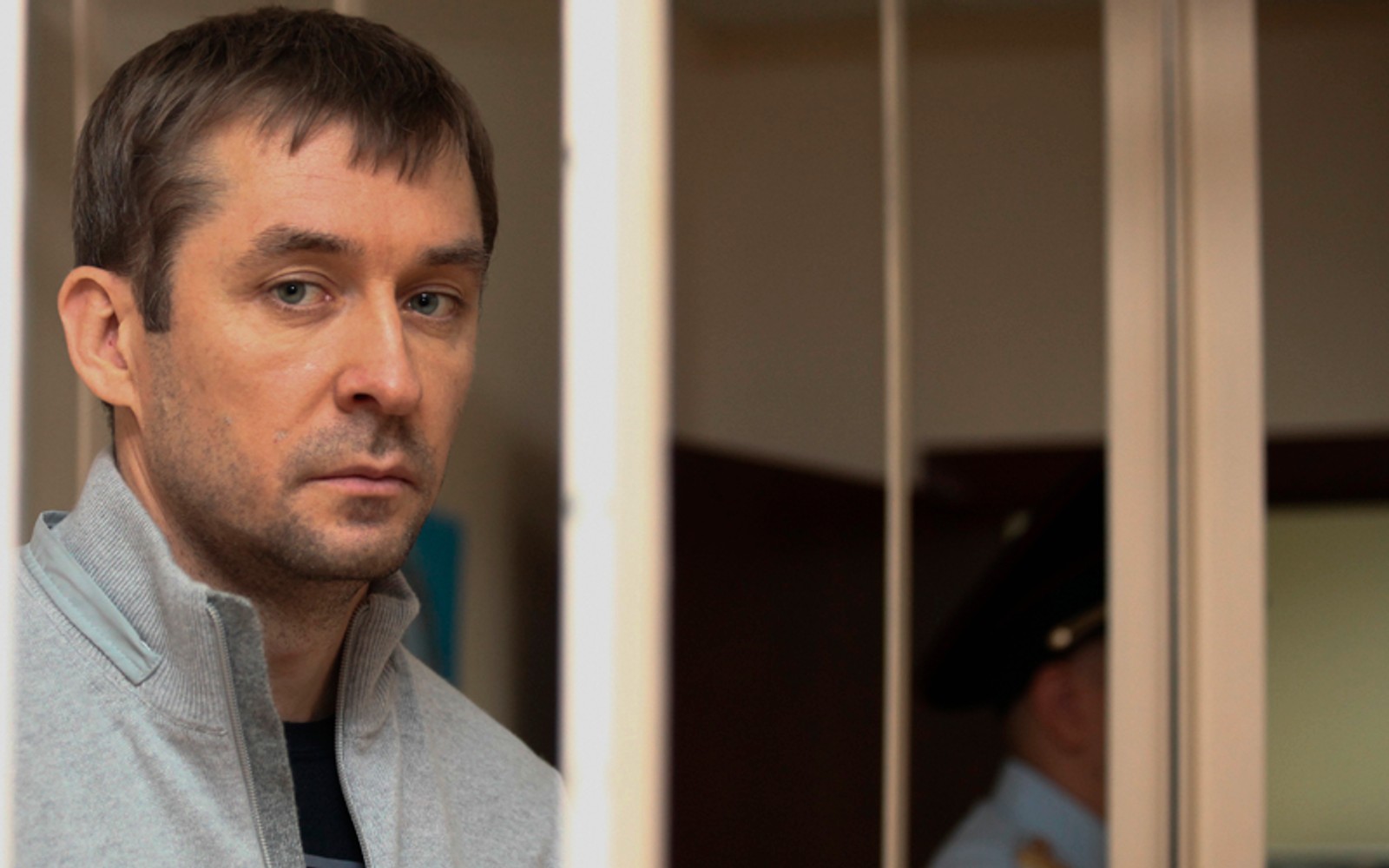 Гособвинение запросило 17 лет колонии строгого режима для экс-полковника Захарченко, обвиняемого в получении взяток на 1,5 млрд рублей 