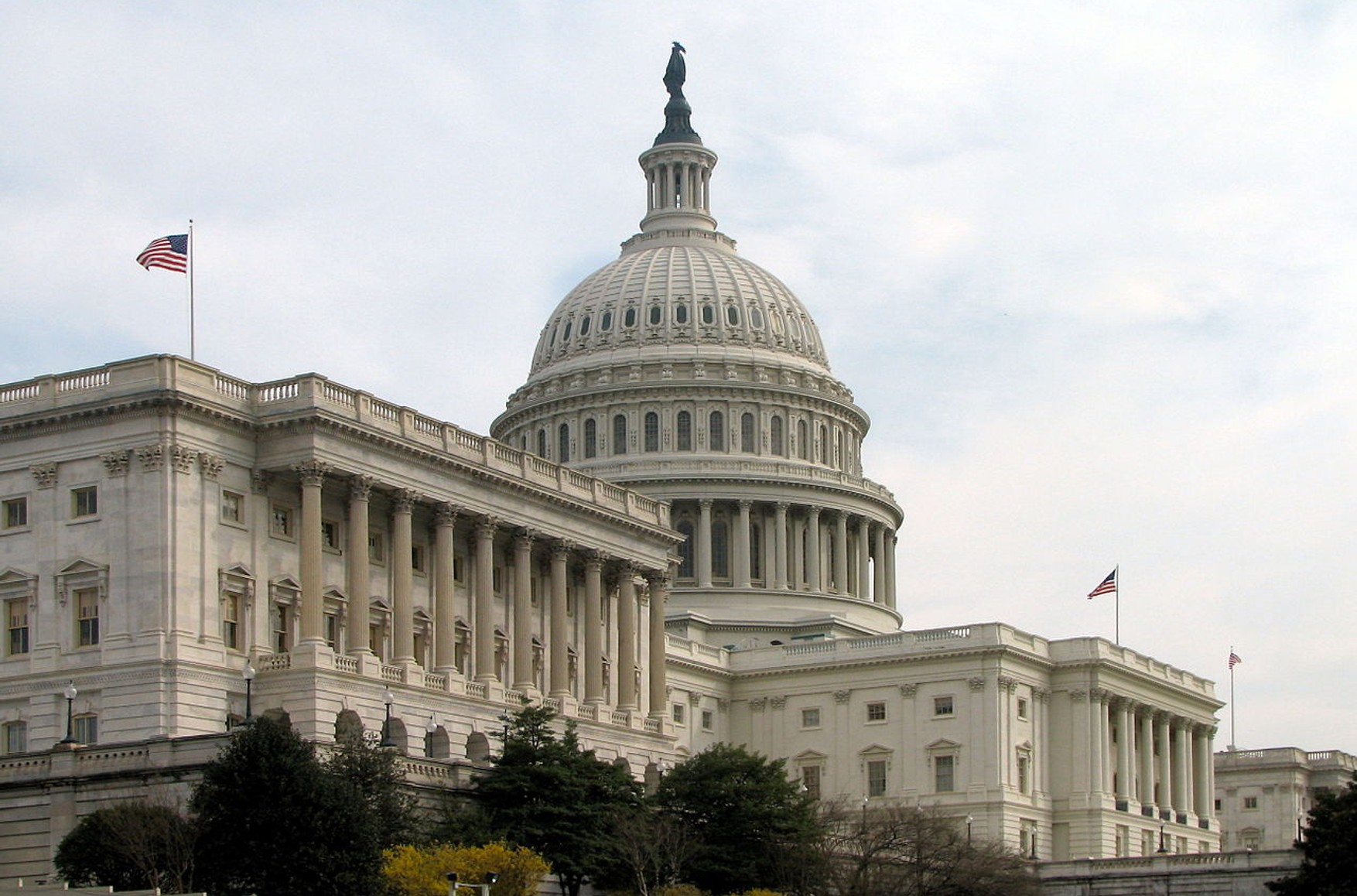 Сенат США проголосовал за лишение РФ и Белоруссии привилегий в торговле