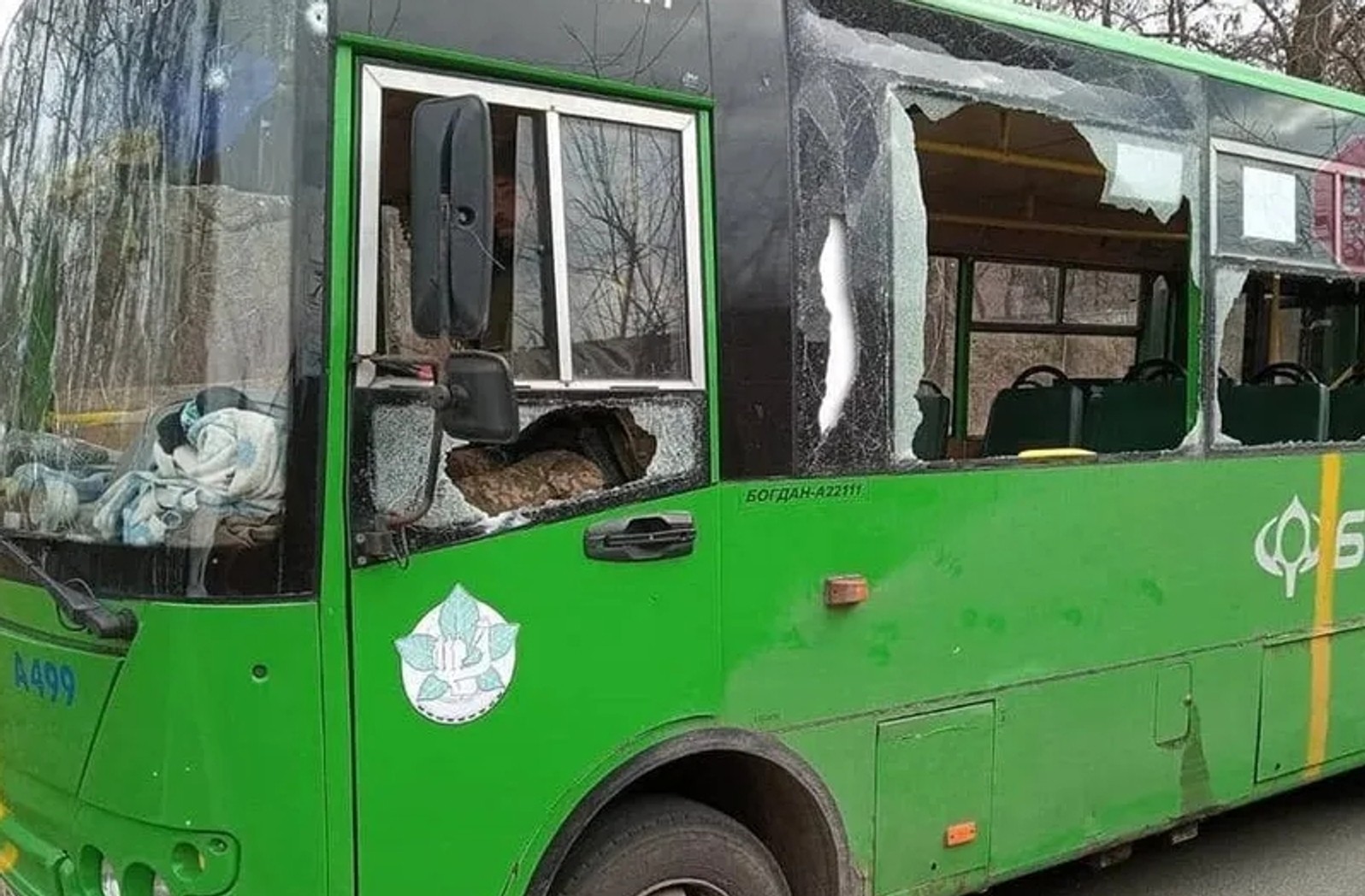 Генпрокуратура Украины: под Харьковом российские войска обстреляли эвакуационные автобусы, 7 человек погибли