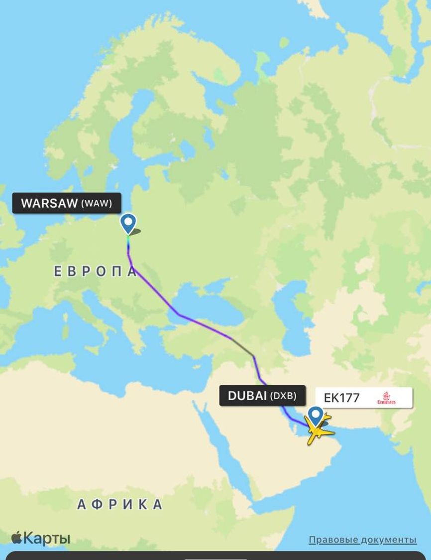 Аэропорт в Варшаве не принимает рейсы из-за сообщения о бомбе на одном из рейсов. Вход и выход в аэропорт перекрыты