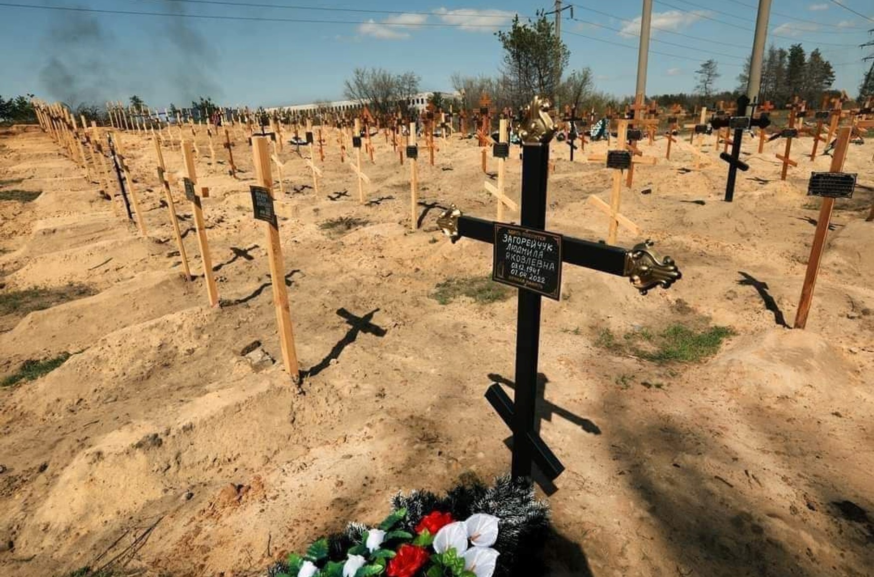 В Северодонецке с начала войны появилось новое кладбище. В нем выкопали уже 400 могил