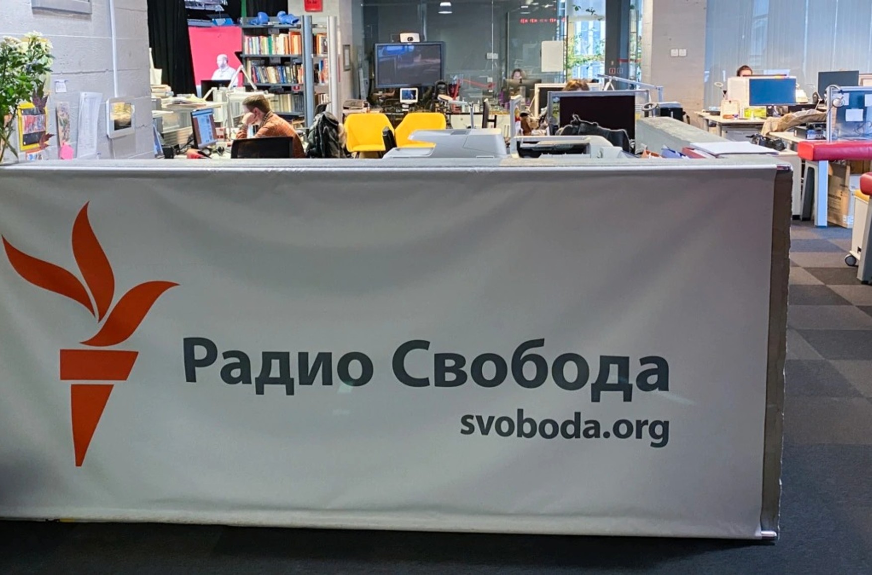 «Радио Свобода» оштрафовали на 12,8 млн рублей за отказ удалить «фейки» о войне в Украине