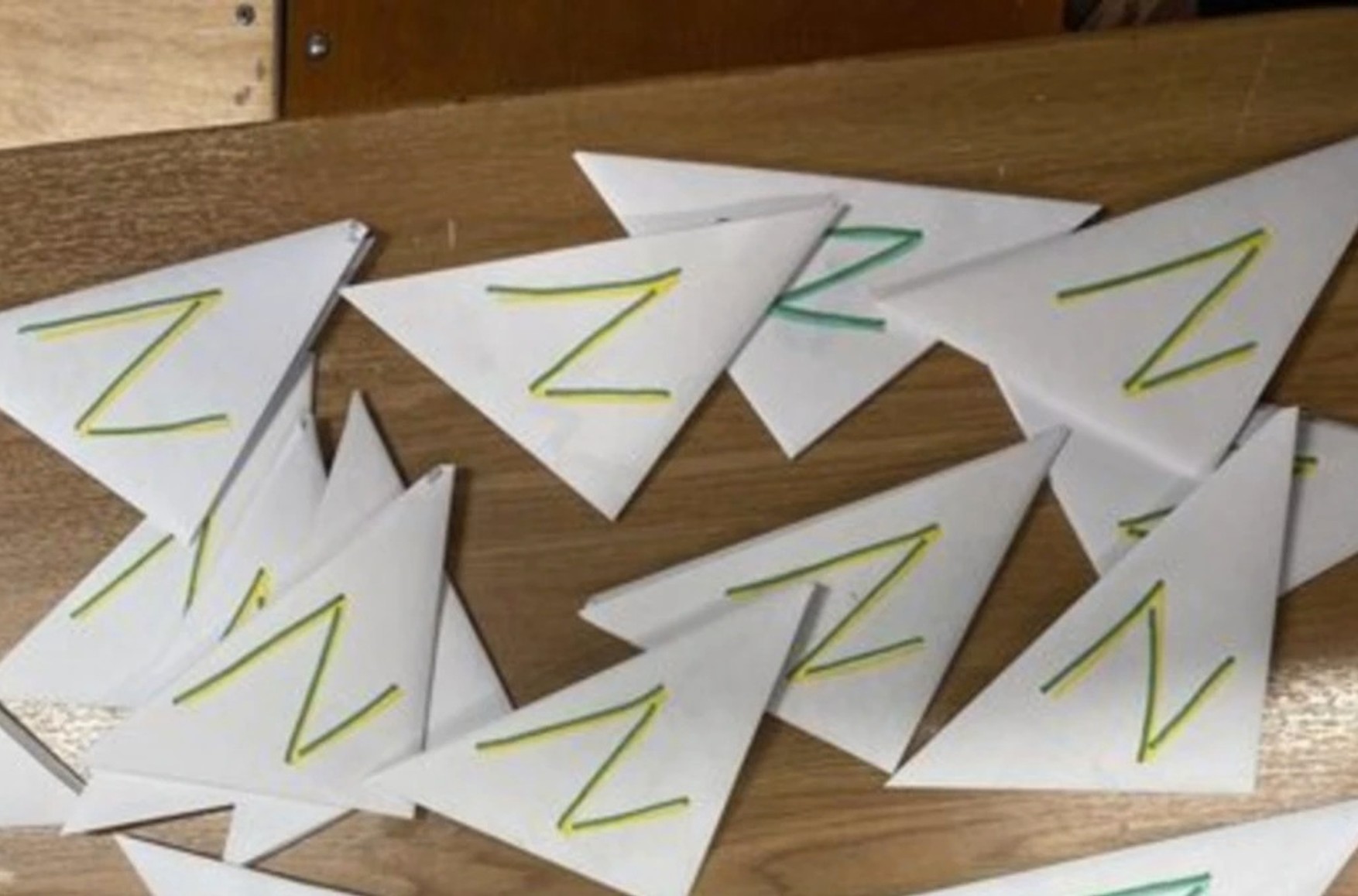 Российская учительница написала 30 писем с Z-символикой вместо своих учеников, чтобы оградить их от пропаганды