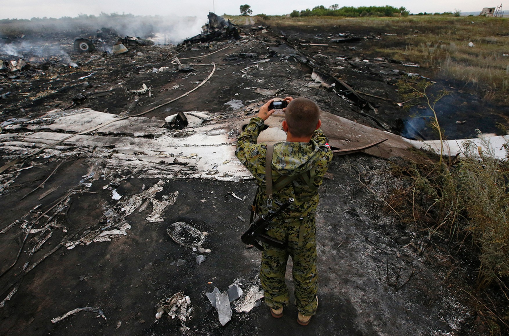Кадровые военные, идентификация «Библиотекаря» и новые прослушки: JIT представила новые факты о сбитом Боинг MH17
