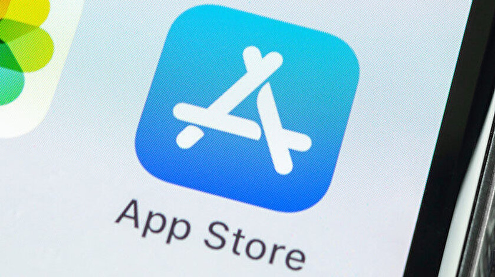 Apple начала отключать для российских пользователей оплату в AppStore с помощью мобильного телефона