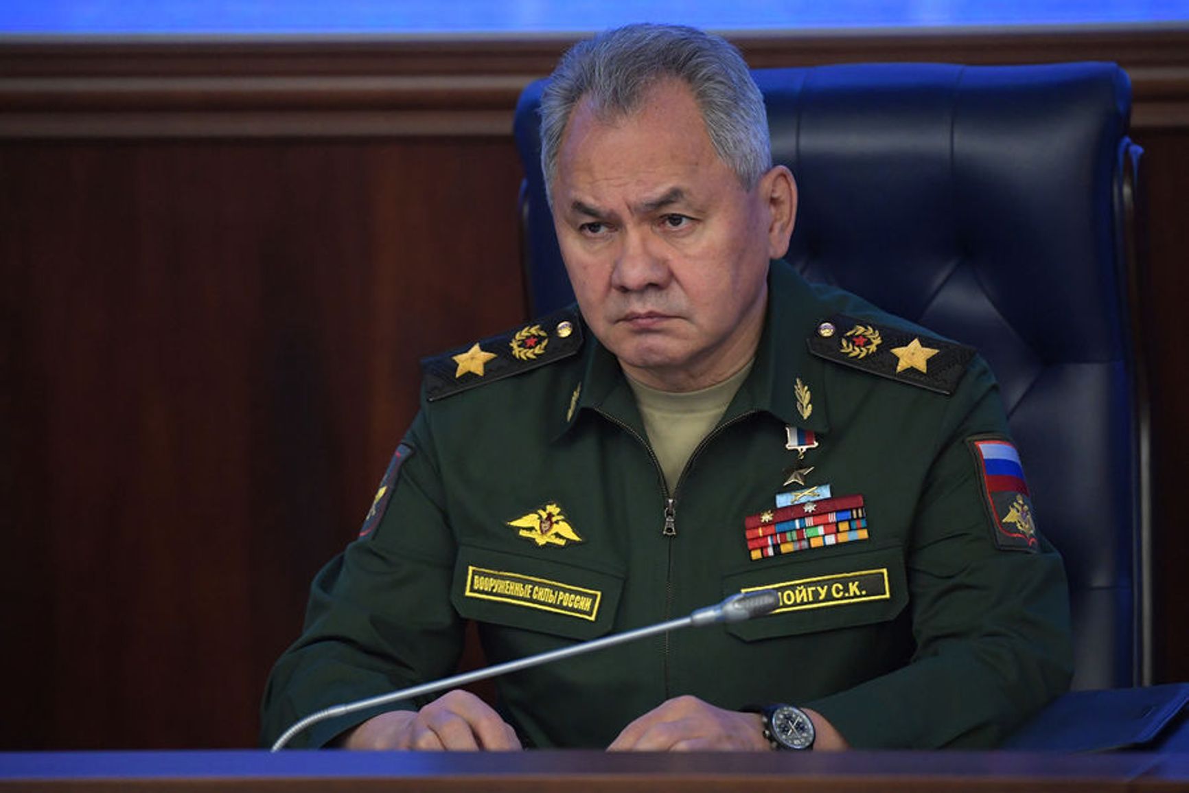 В Северодонецке обстреляли «Азот», Шойгу заявил, что военные РФ «замедляются» по плану, о «фейках» про армию завели 53 дела. Главное за день