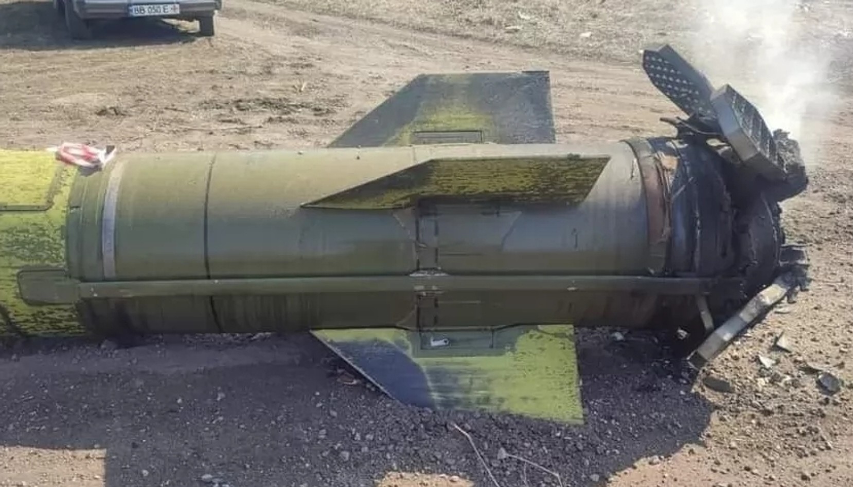 Войска РФ ракетным ударом разрушили здания завода «Артемсоль» на Донбассе. Предприятие было крупным экспортером соли в другие страны