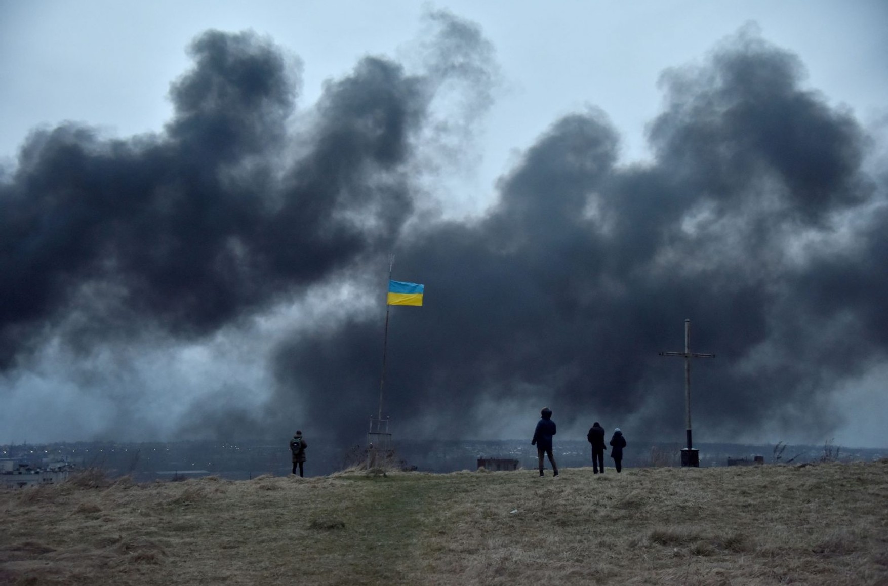Евросоюз, США и Великобритания создали международную группу по расследованию военных преступлений в Украине