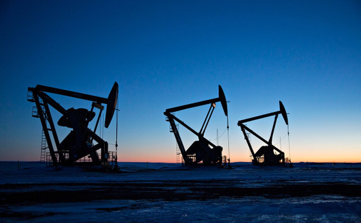 Россия столкнется с обвалом добычи нефти в 2022 году