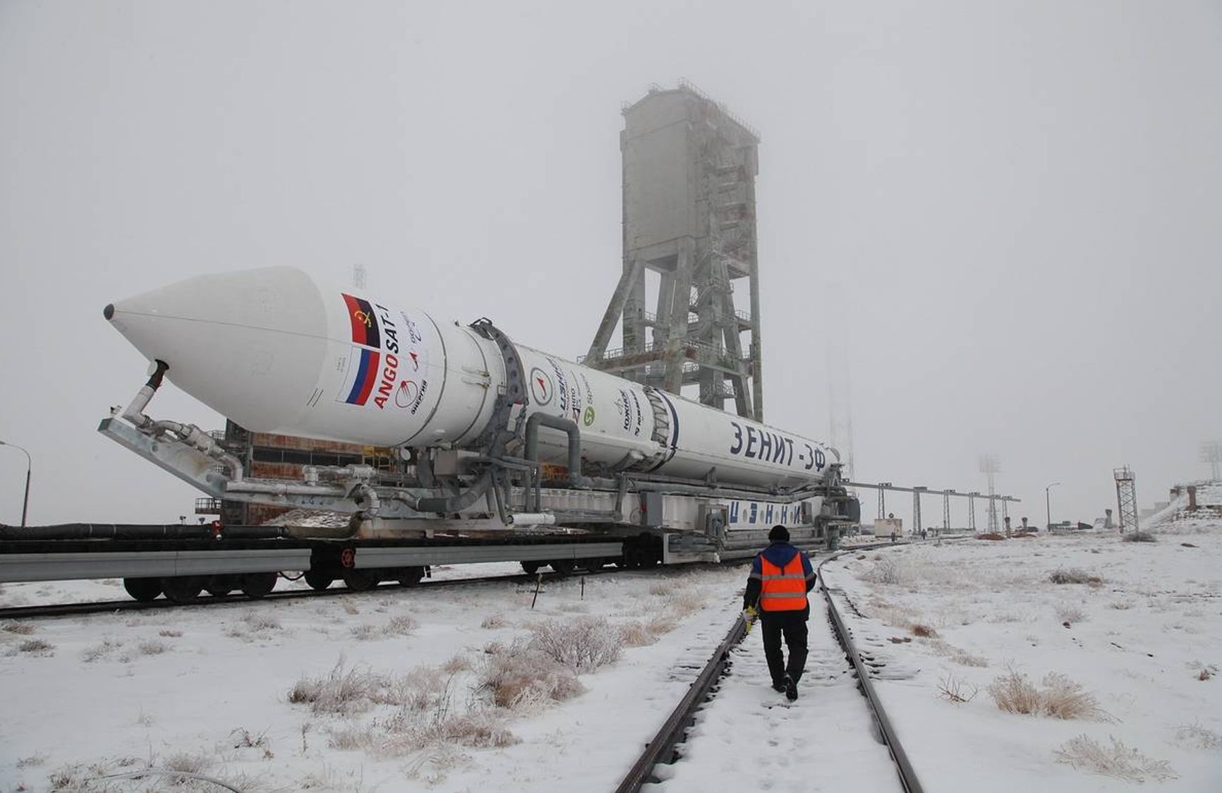 Россия осталась без своего аналога Space X. Что будет с самым прогрессивным проектом космической отрасли