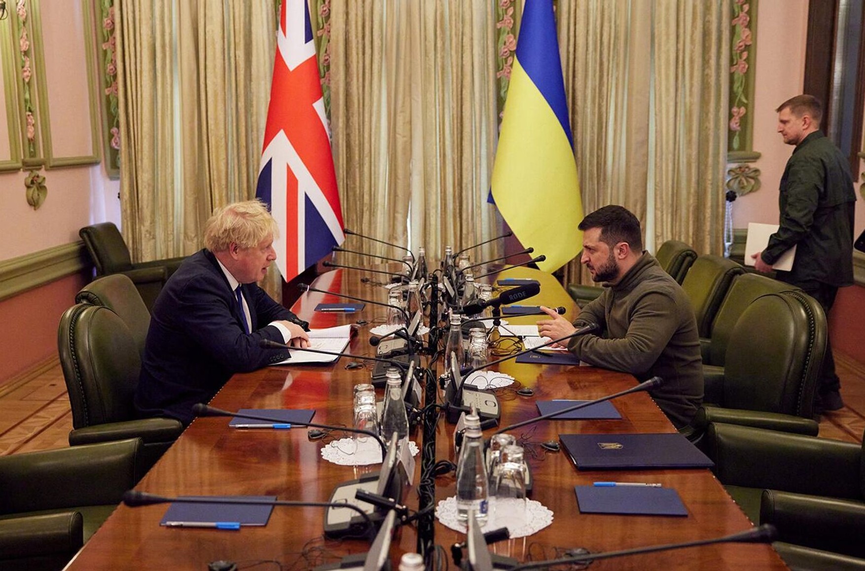 Борис Джонсон предложил начать масштабную программу обучения украинских военнослужащих