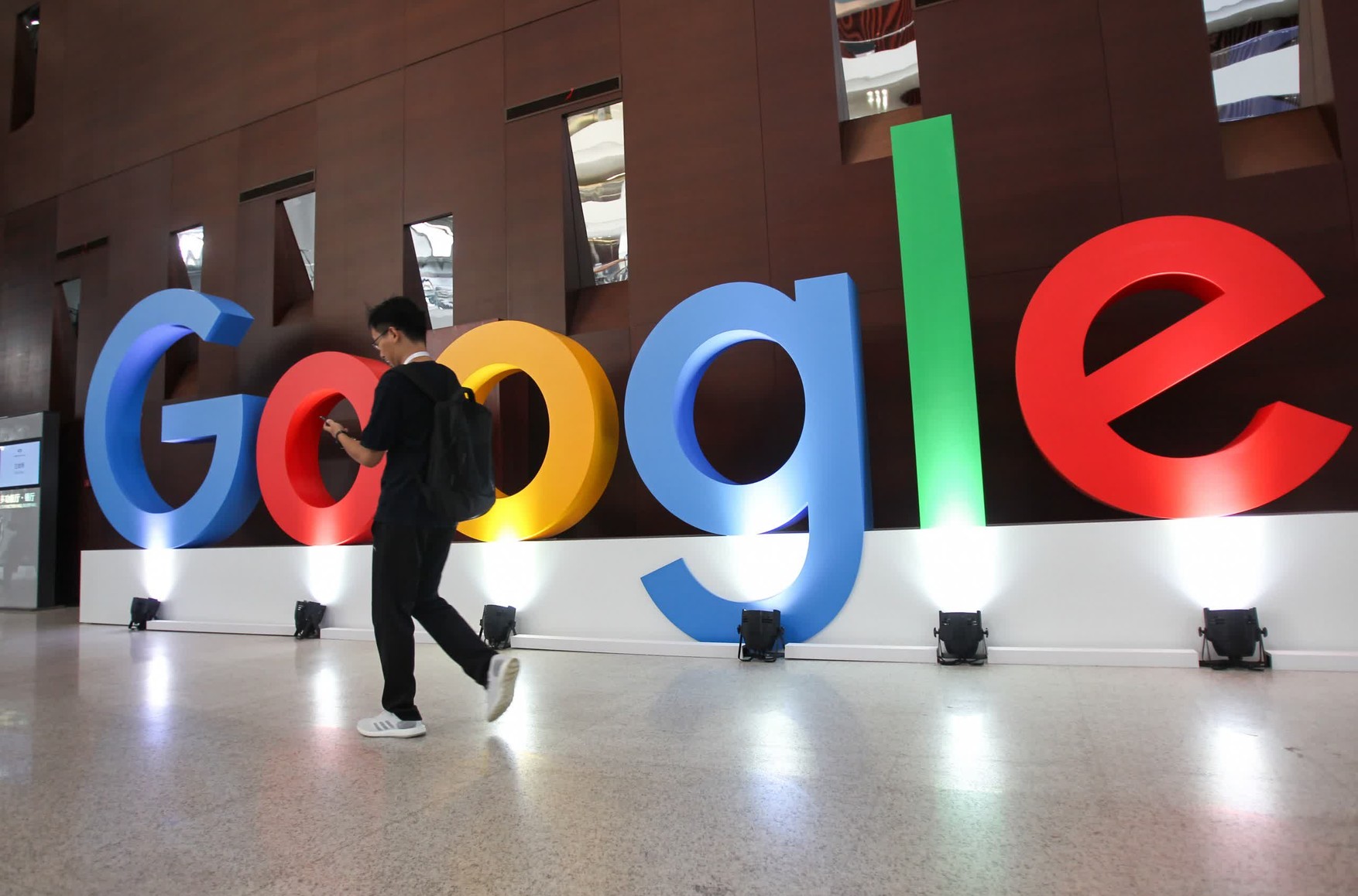 Суд арестовал еще 1 млрд рублей на счетах российского подразделения Google по искам ВГТРК