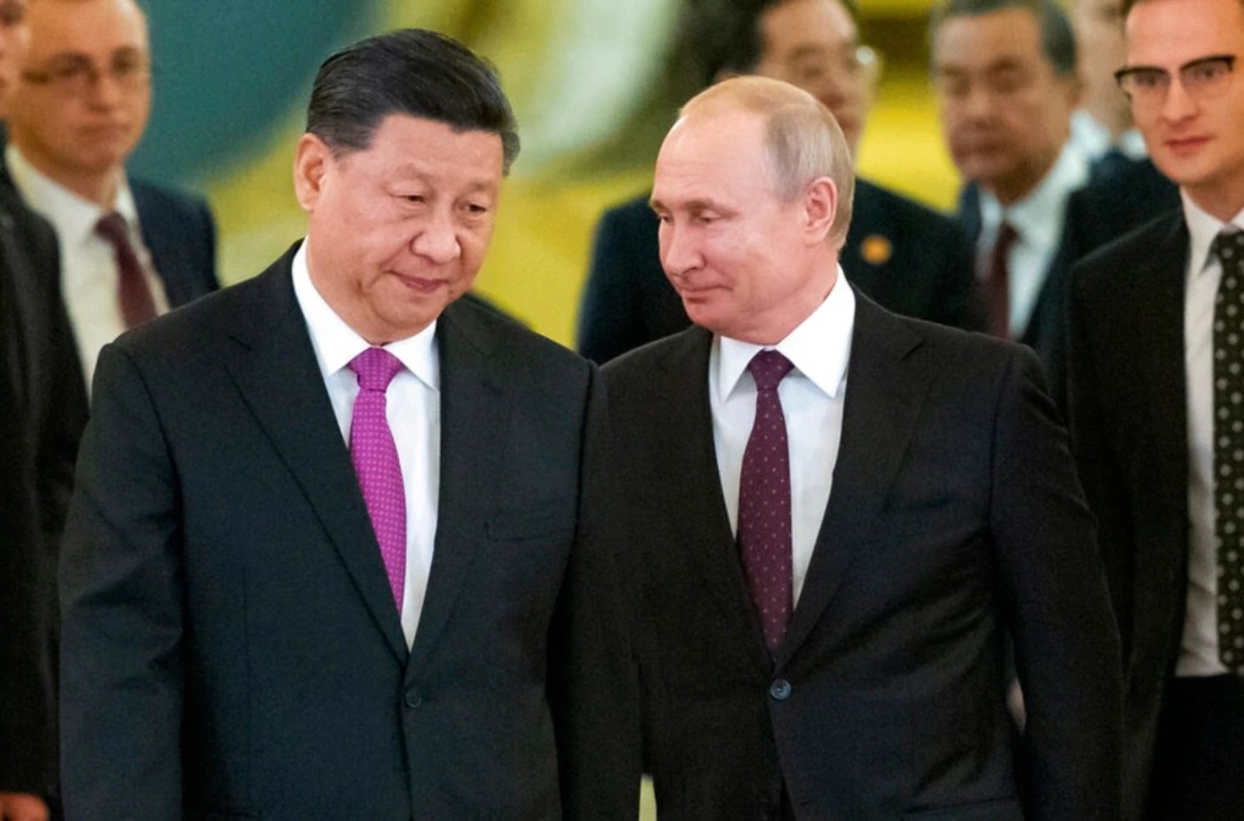 Китай ищет способы помочь России, но опасается санкций США — TWP