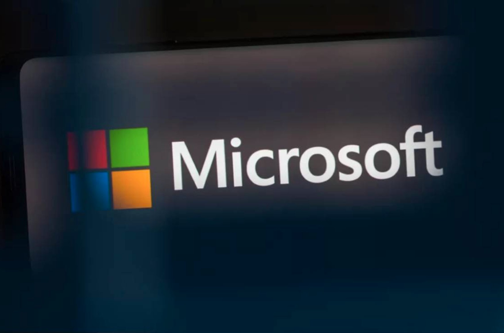 Microsoft постепенно сокращает свой бизнес в России, пока от него там почти ничего не останется — президент компании Брэд Смит