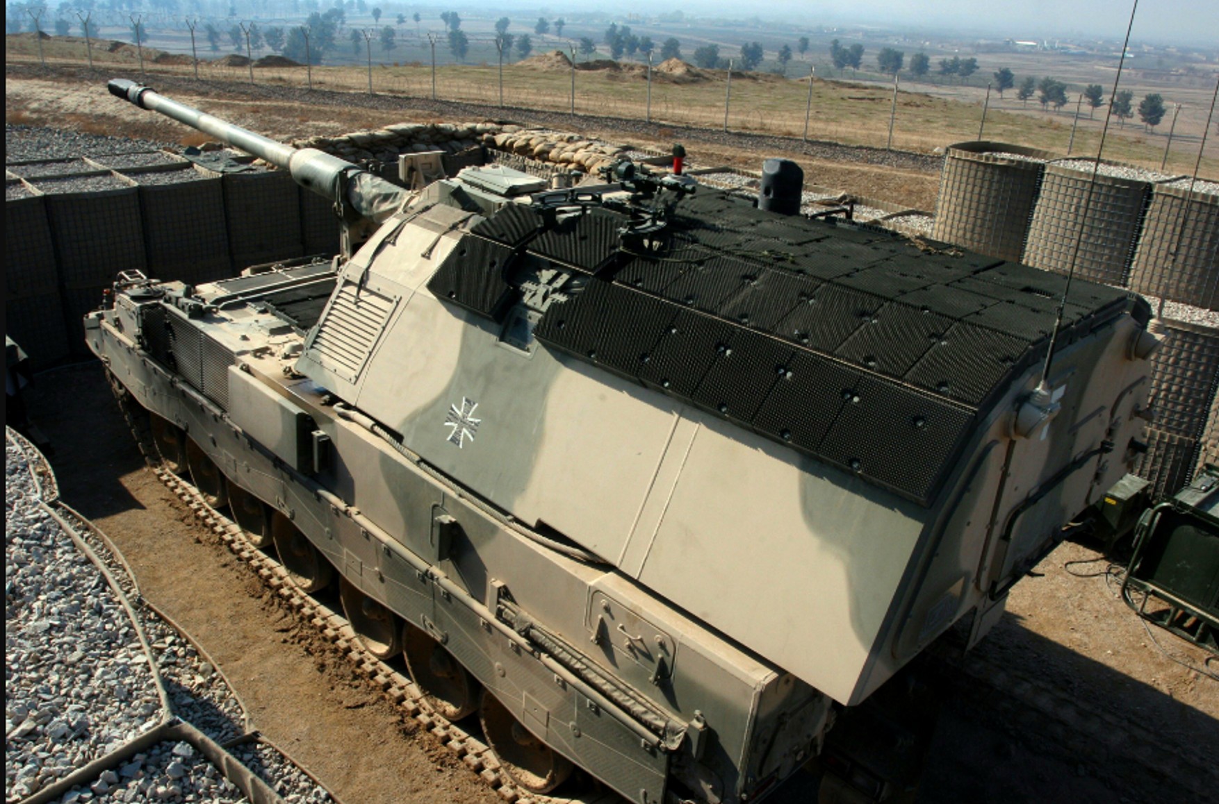 Украина получила первую поставку тяжелого вооружения из Германии — самоходные гаубицы Panzerhaubitze 2000