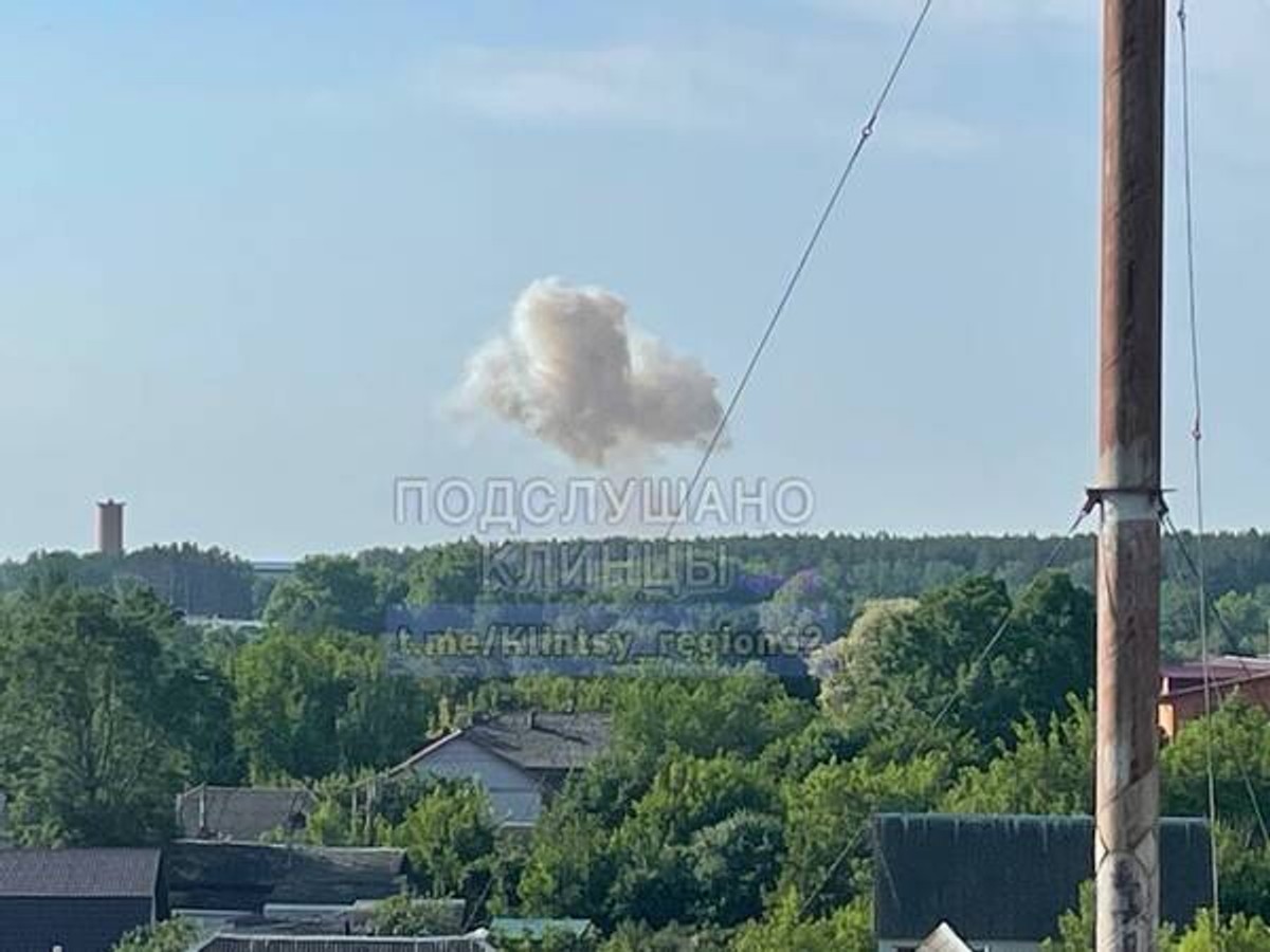 В Клинцах Брянской области прогремел взрыв, над городом заметили военный вертолет